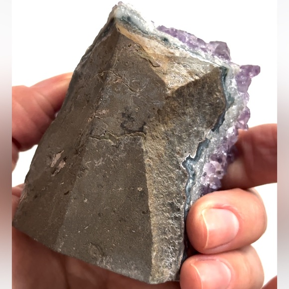 Self standing Amethyst - Picture 9 of 10